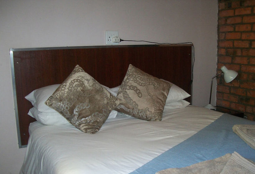 Pension 21 On Coetzee Guest House 3