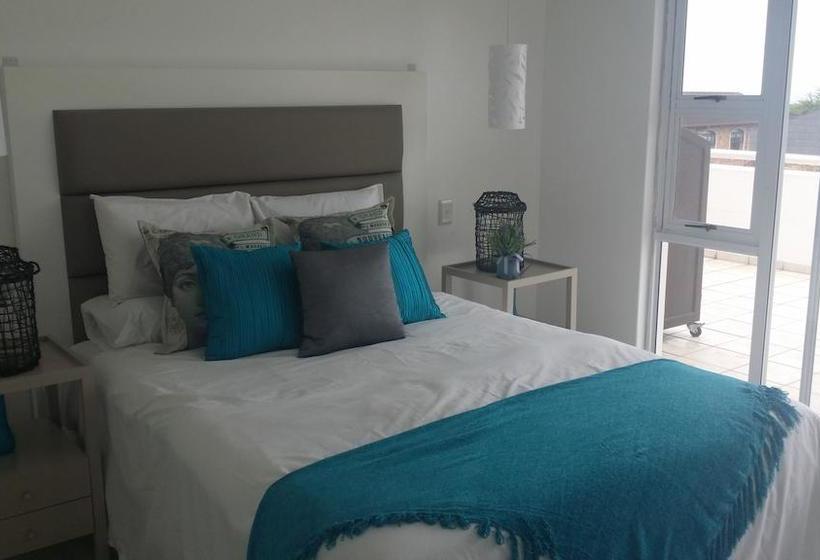 Bed and Breakfast 34 On Milkwood 6