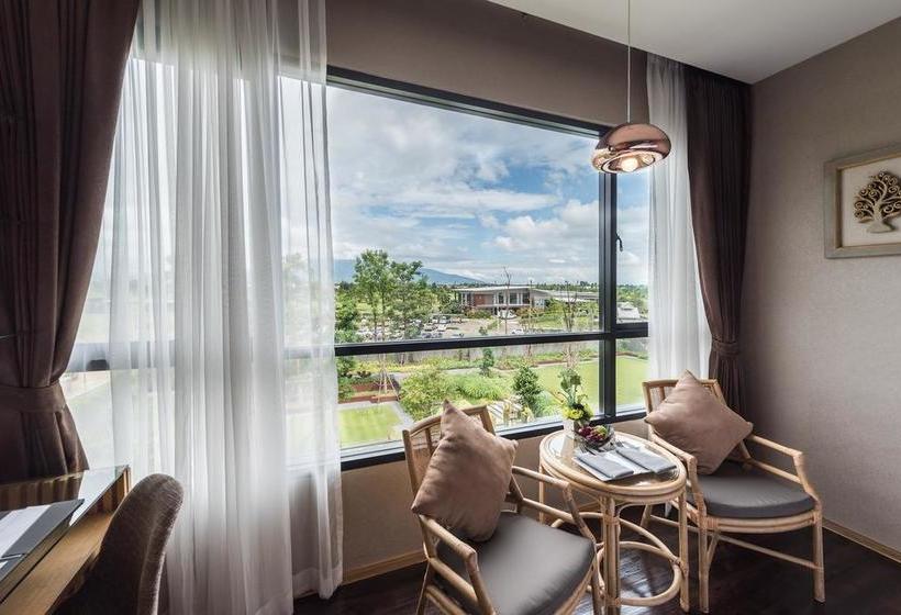 Hotel North Hill City Resort 1