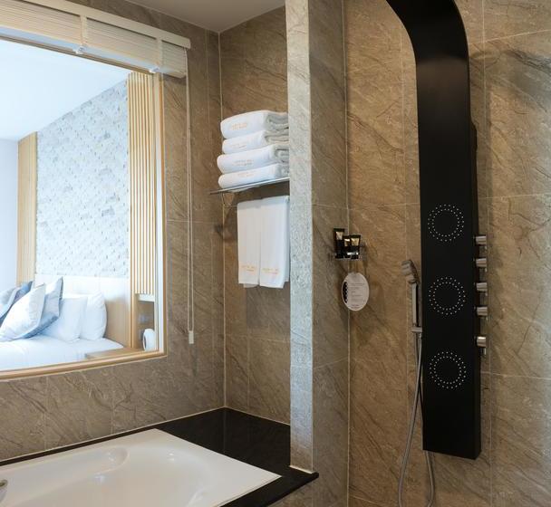 Hotel North Hill City Resort 10