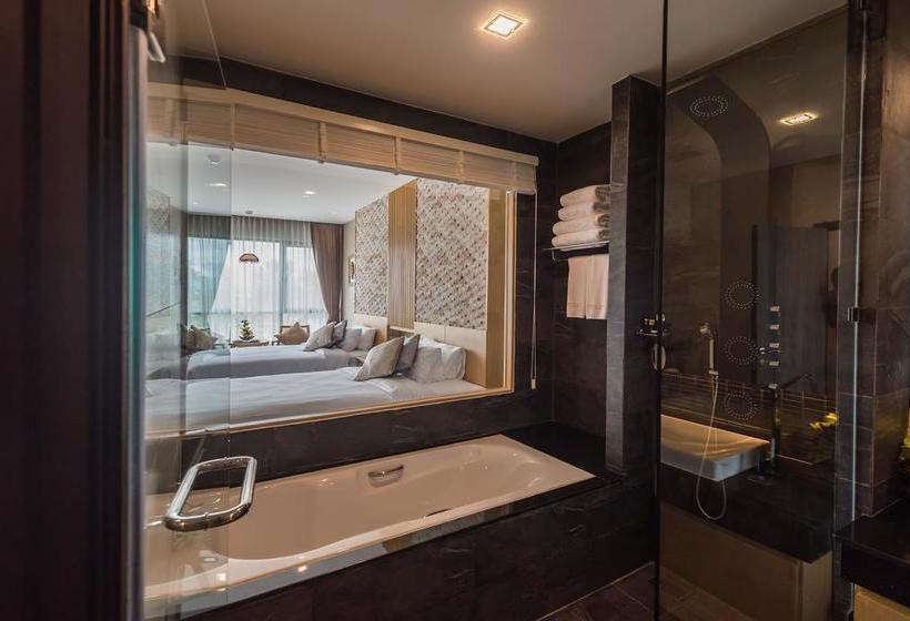 Hotel North Hill City Resort 2