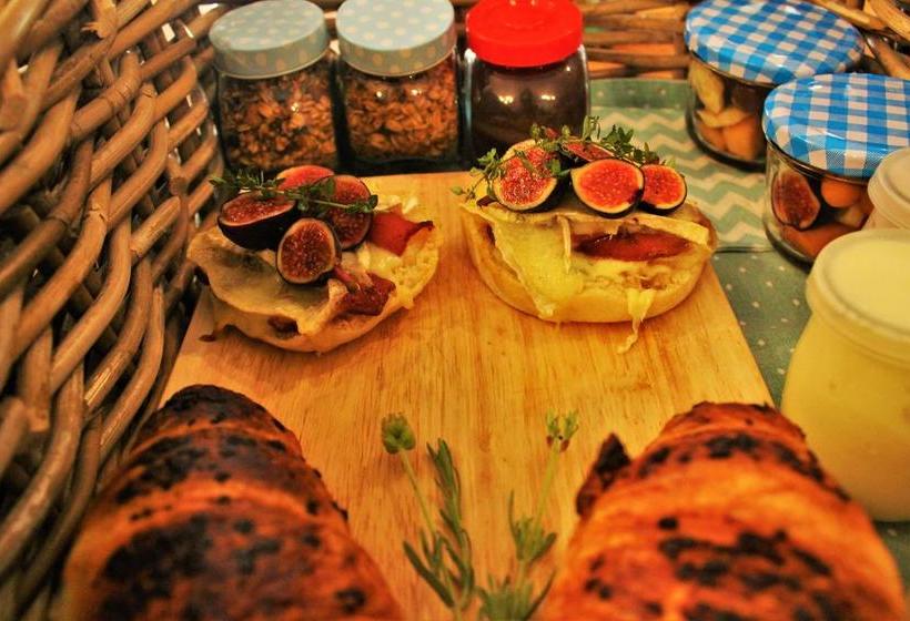 Pension By The Way Guesthouse 3