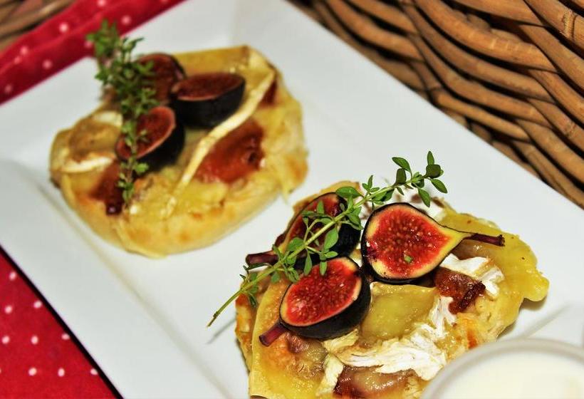 Pension By The Way Guesthouse 4