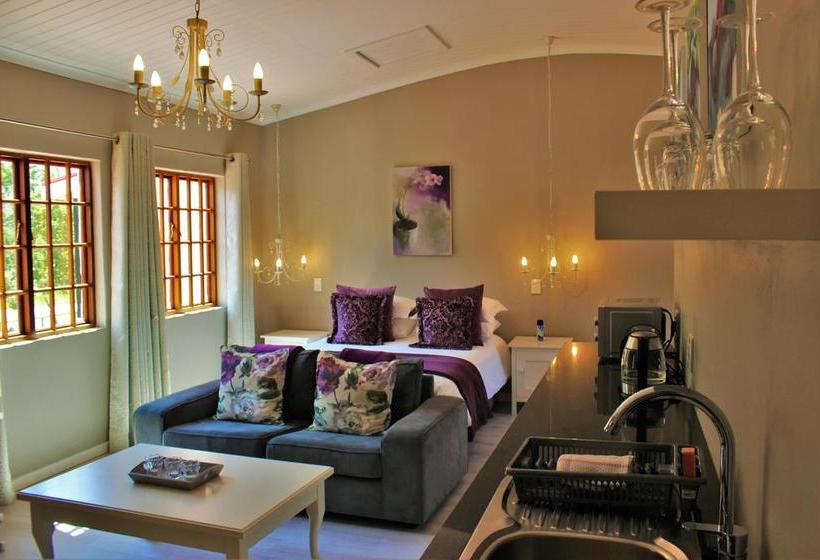 Pension By The Way Guesthouse 9