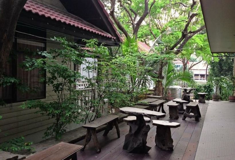 Hotel The Old Palace Resort 12