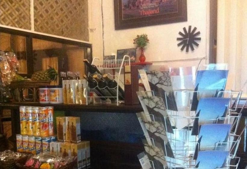 Hotel The Old Palace Resort 2