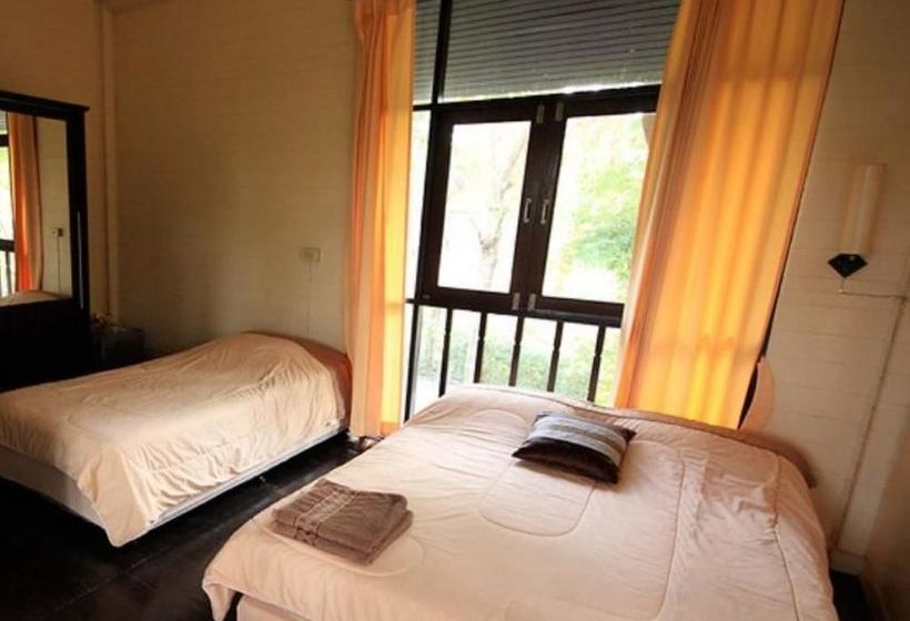 Hotel The Old Palace Resort 4