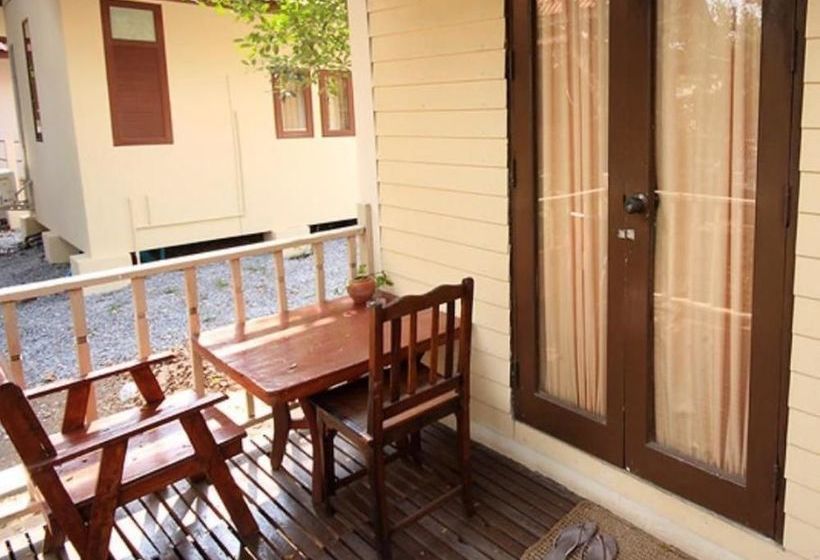 Hotel The Old Palace Resort 6