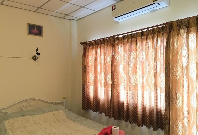 Hostel Baan One Love Ayutthaya 12