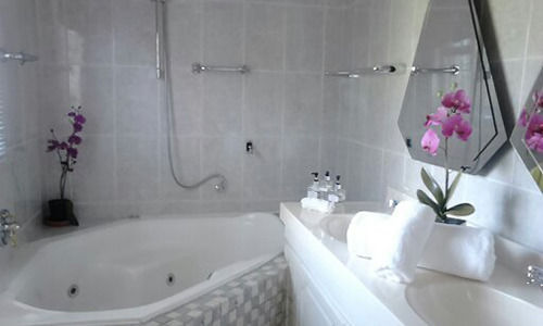 Pension 7 On Kloof 4