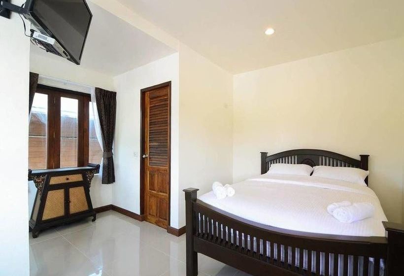 Pension Ban U Thong Accommodations 10