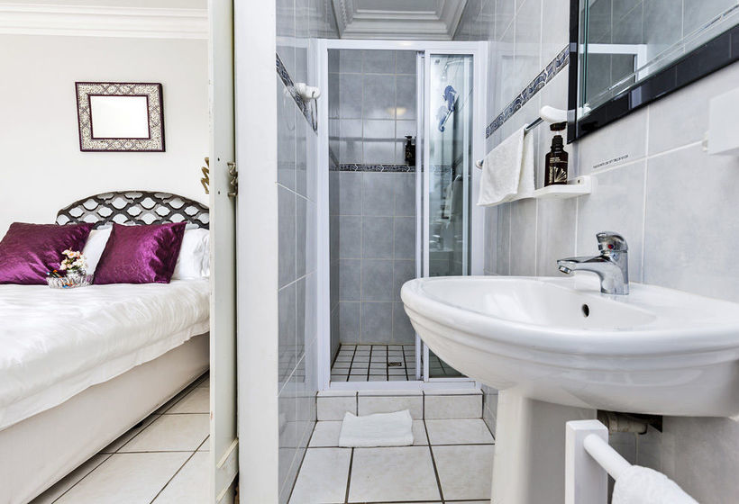 Pension Holiday Guesthouse Langebaan 11