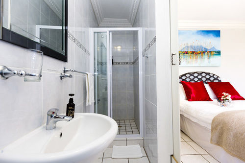 Pension Holiday Guesthouse Langebaan 18