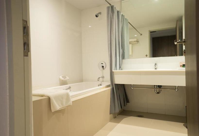 Hotel New Season Square 10