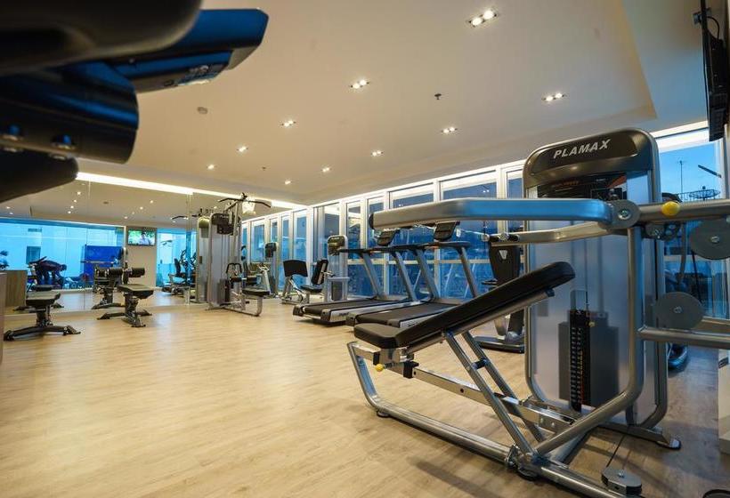 Hotel New Season Square 16