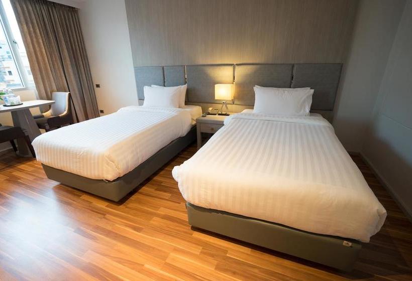 Hotel New Season Square 2