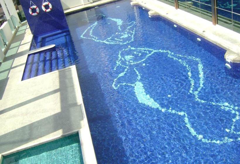 Hotel New Season Square 3