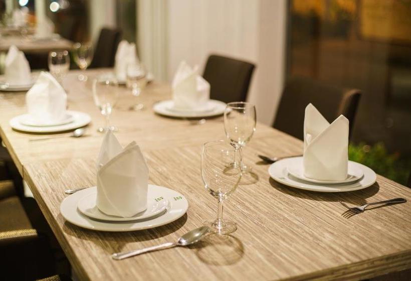 Hotel New Season Square 5