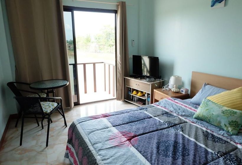 Hotel Freddie's Fishing Park 8