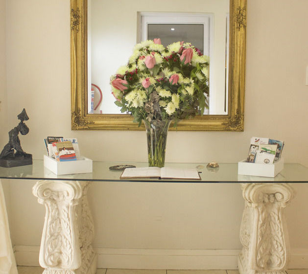 Pension 15 On Penguin Guest House 1