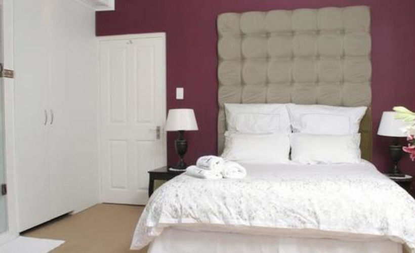 Pension 15 On Penguin Guest House 4