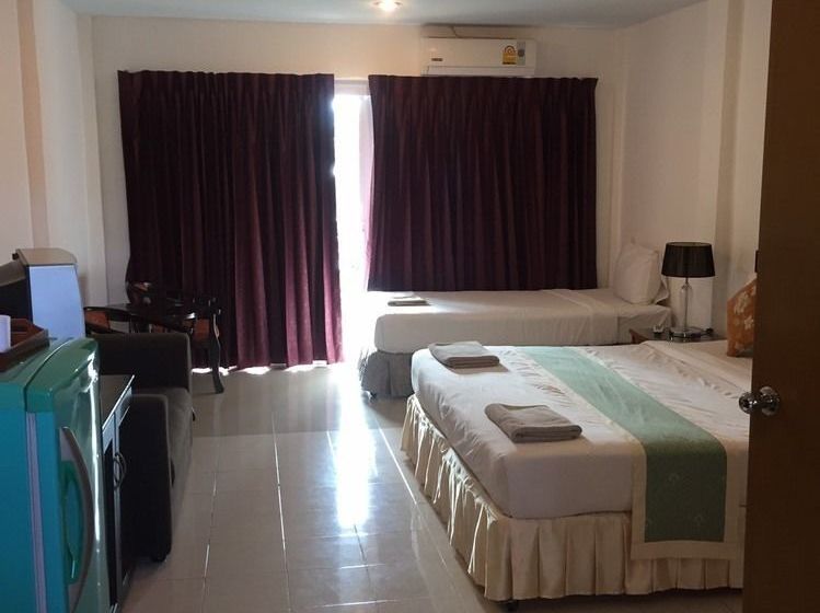 Hotel Surin Sunset 10