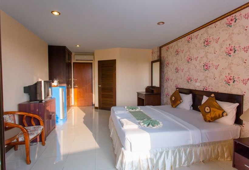 Hotel Surin Sunset 17