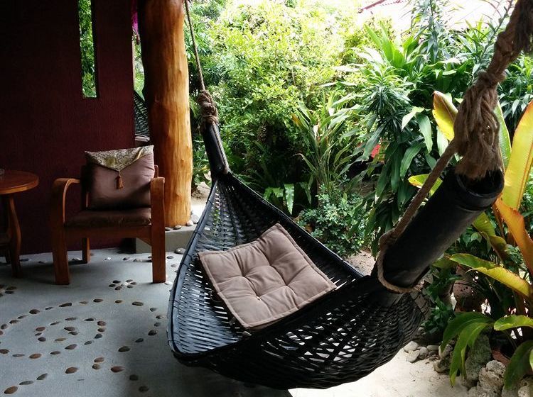 Resort Dolphin Bungalows 6