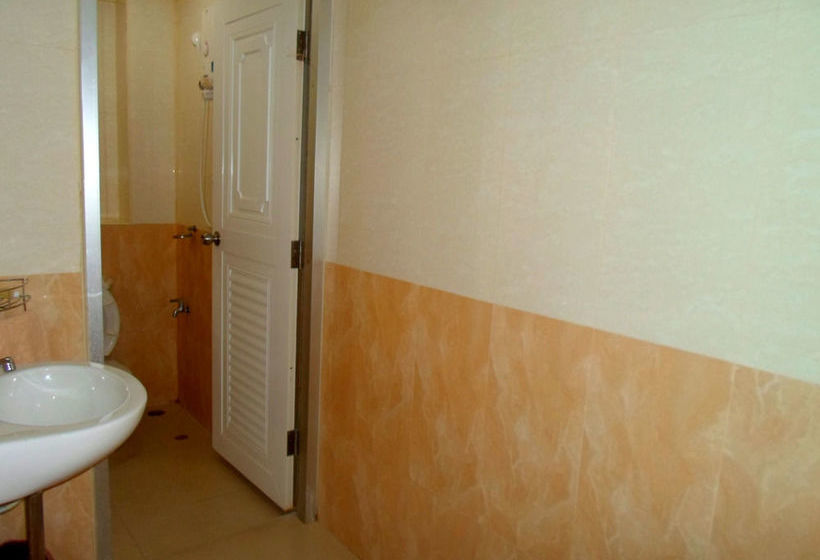 Hotel S Vittayakorn Apartment 13