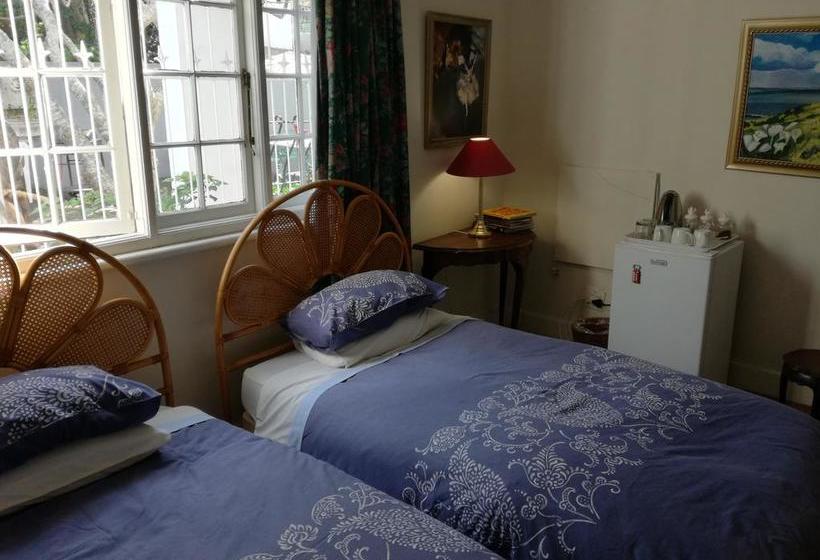 Bed and Breakfast Valley Guest House 10