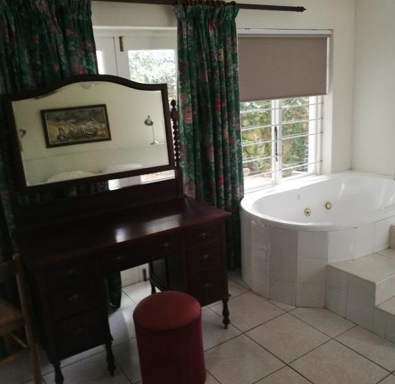 Bed and Breakfast Valley Guest House 13