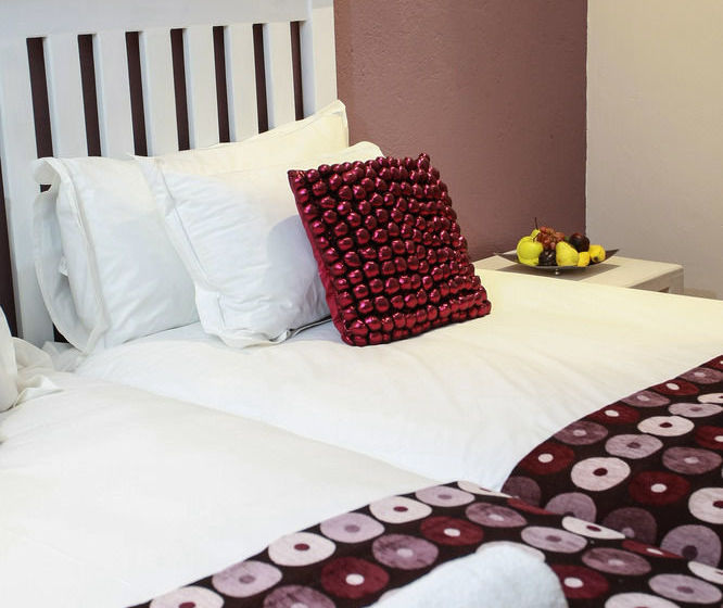 Pension Woodlands Guest House 8