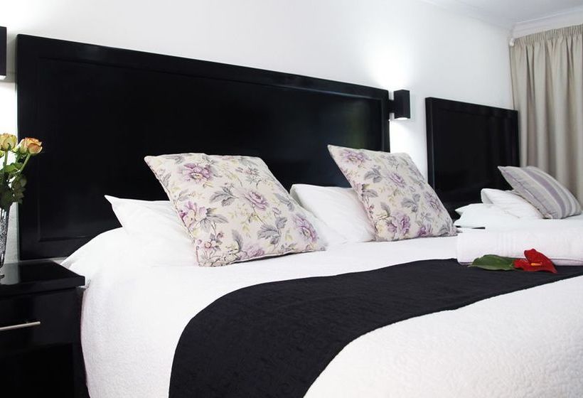 Pension Beside Still Waters 14