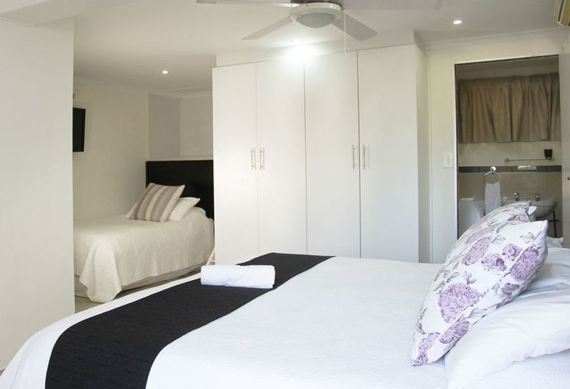 Pension Beside Still Waters 15