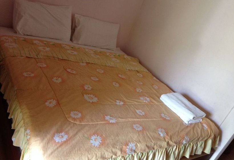 Hotel Pitchaporn House 5