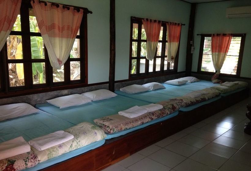 Hotel Pitchaporn House 9