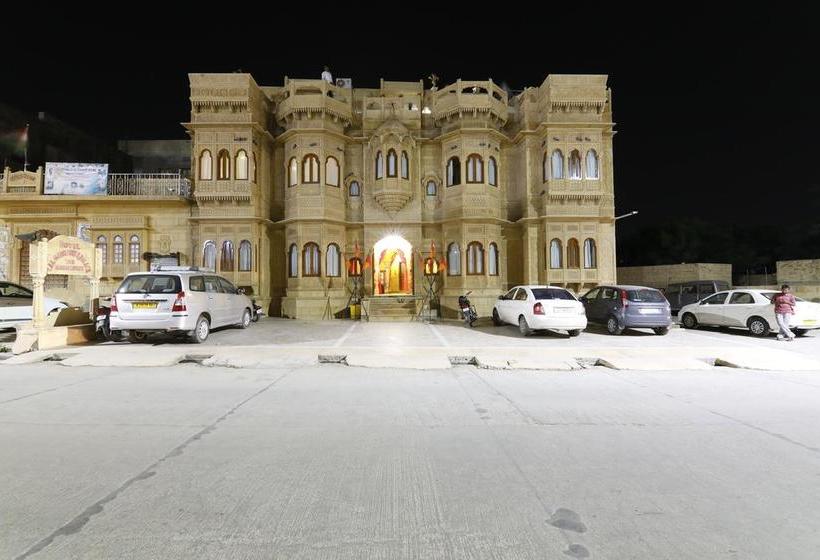 Hotel Lalgarh Fort & Palace