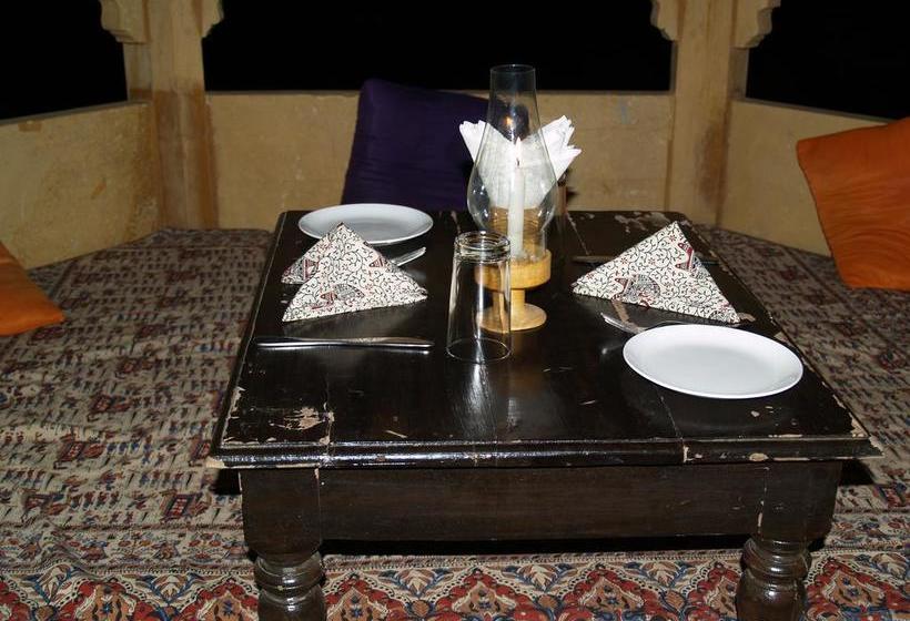 Hotel Lalgarh Fort & Palace 17