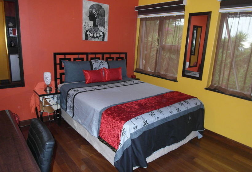 Pension Redsquare Home 8