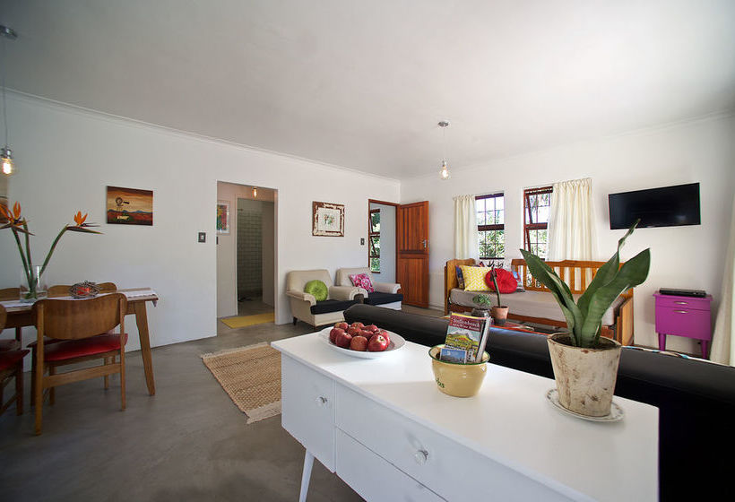 Stellenbosch Gardens 17