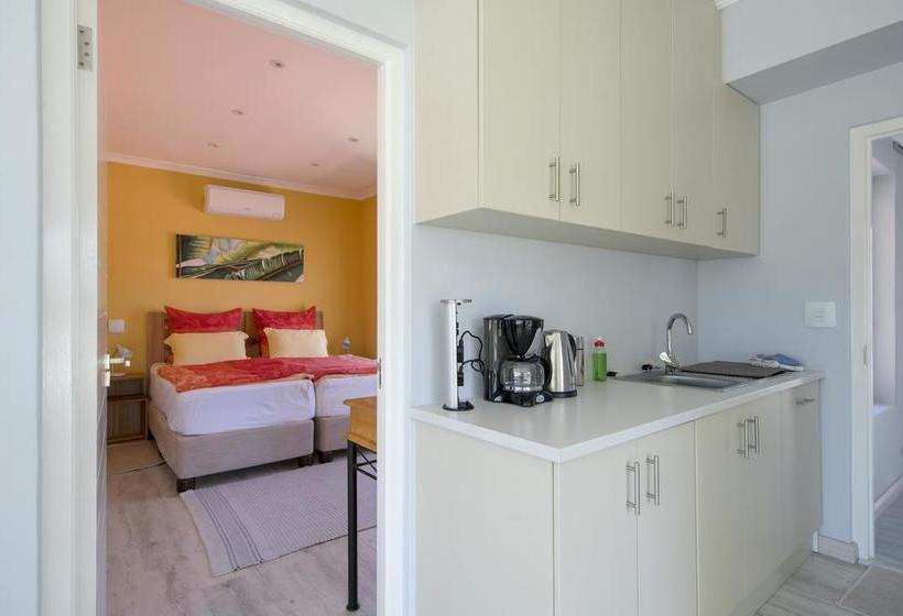 Constantia Cottages 6