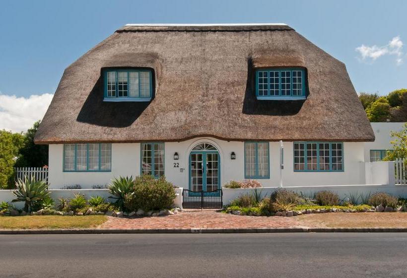 Bed and Breakfast Cliff Cottage