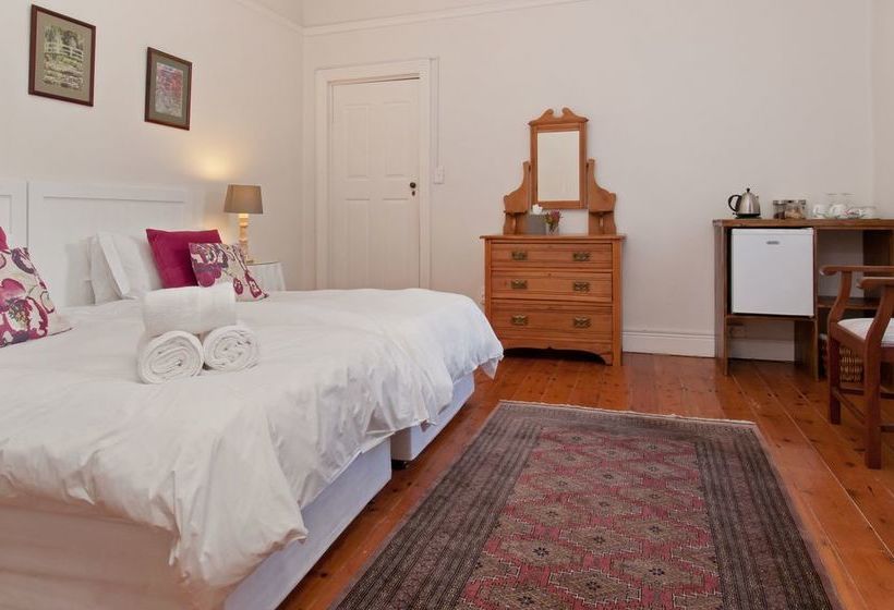 Bed and Breakfast Cliff Cottage 10