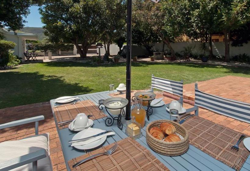 Bed and Breakfast Cliff Cottage 4