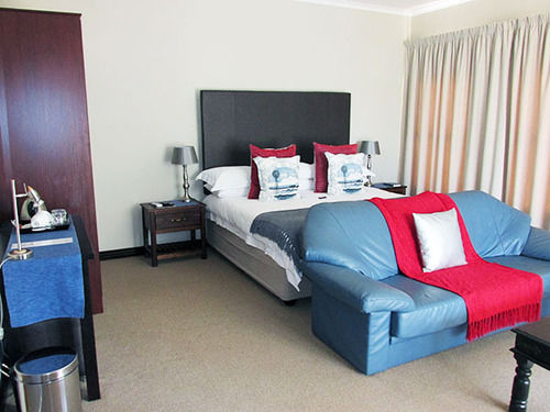 Pension Karoo Sun Guest House 13