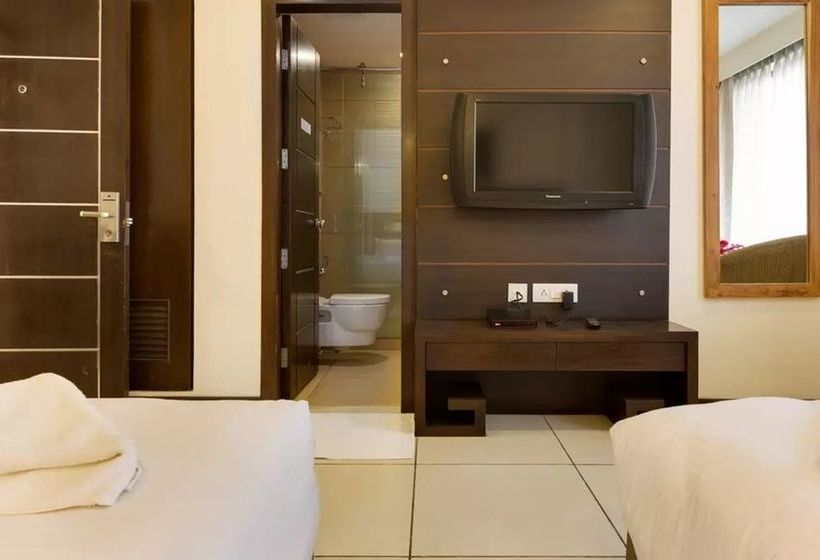 Hotel Golf View Suncity 11