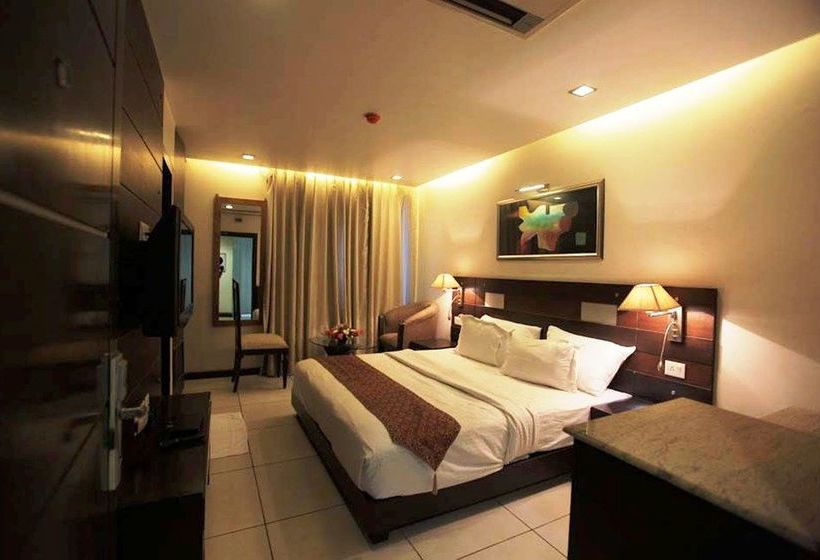 Hotel Golf View Suncity 12