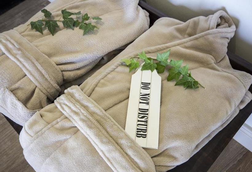 Pension River Place Manor 8