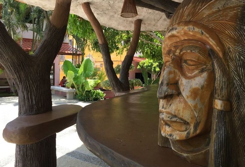 Hotel Khaolak Grand City 18