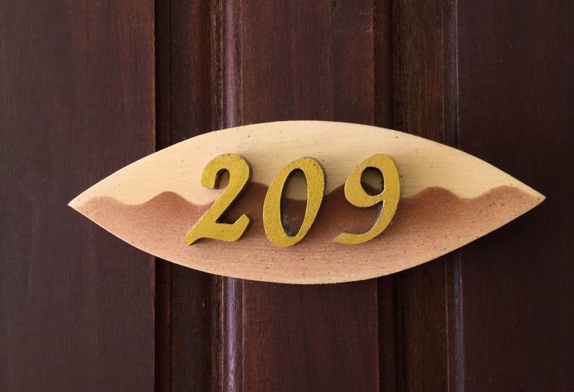 Hotel Khaolak Grand City 8